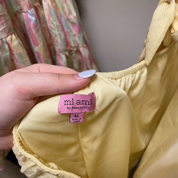 Light yellow Francesca’s dress - Picture 3 of 3